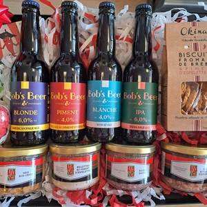Corbeille cadeau garnie